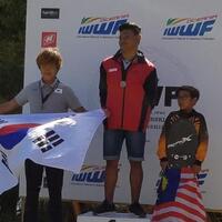 dimas-ridho-suprihono-raih-emas-di-kejuaraan-ski-air-asia