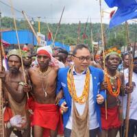 ketua-umum-pan-di-papua-barat-dukung-pasangan-ominggus-mandacan-muhammad-lakotani