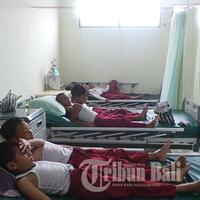 sembilan-siswa-sd-di-karangasem-diduga-keracunan-usai-minum-susu