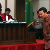 pengacara-ahok-sebut-bakal-ada-cerita-menarik-di-sidang-hari-ini