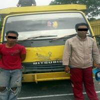 truk-bermuatan-25-kubik-kayu-olahan-disita-saat-melintas-di-desa-kampung-baru