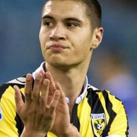 akan-dinaturalisasi-akun-medsos-bek-fiorentina-dibanjiri-tulisan--indonesia