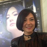 poppy-sovia-gemar-pakai-kalung-choker-demi-tutupi-guratan-di-lehernya