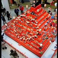 seribu-boneka-sambut-festival-bagi-anak-perempuan-di-jepang