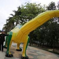 ada-20-replika-dinosaurus-di-taman-tegalega-begini-keunikannya