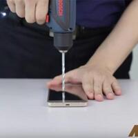 ponsel-leego-m5-plus-unjuk-gigi-tahan-bor-dan-pukulan-palu-besi