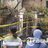 rolling-door-terkunci-dari-dalam-rumah-suami-istri-tewas-terpanggang