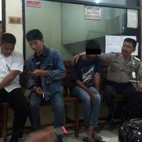 pelajar-bekasi-ngamuk-rusak-sekolah-kepseknya-nyaris-diclurit