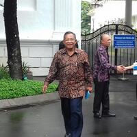 menko-darmin-sarankan-konsumen-beli-cabai-olahan