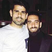 diego-costa-bertemu-arda-turan-di-london