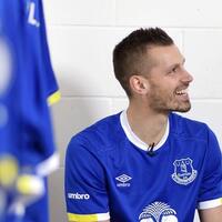 schneiderlin-ingin-bawa-everton-ungguli-mu
