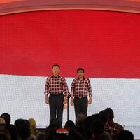 keributan-sempat-terjadi-di-pintu-masuk-ruang-debat