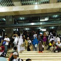 jelang-tengah-malam-peserta-aksi-112-terus-berdatangan-ke-masjid-istiqlal
