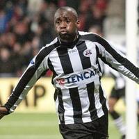 pelatih-persib-bandung-masih-ragu-dengan-kualitas-willie-overtoom