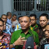 napi-pelesiran-dilema-petugas-lapas-antara-peraturan-dan-perasaan