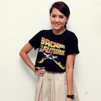 mencontek-perpaduan-gaya-tomboy-feminim-lala-karmela