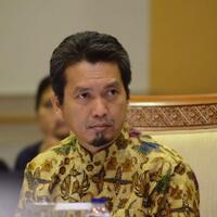 pks-jika-ahok-tak-dinonaktifkan-dpr-bisa-ajukan-hak-angket