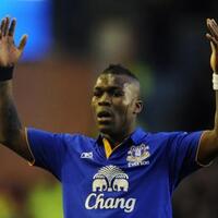 royston-drenthe-banting-setir-dari-pesepakbola-menjadi-penyanyi