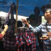 hari-terakhir-kampanye-penjual-suvenir-ahok-djarot-banting-harga