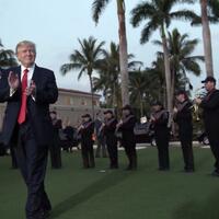 trump-ajak-perdana-menteri-jepang-main-golf-bersama-di-florida