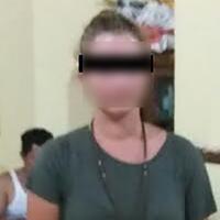 dua-pemuda-ini-malah-asik-nonton-temannya-merudapaksa-bule-cantik-asal-swiss