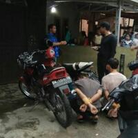 rumah-bandar-narkoba-memiliki-pintu-besi-dan-dipasangi-kamera-cctv