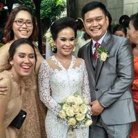 saat-aktivis-aksi-112-mengawal-mempelai-nikah-di-gereja-katedral