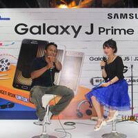 fr-keriuhan-kaskuser-di-booth-samsung-saat-jakcloth-madiun