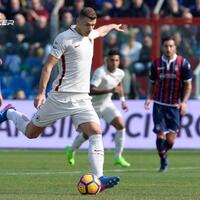 antara-as-roma-dan-tendangan-penalti