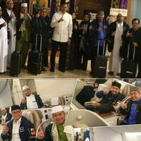 beredar-foto-ulama-di-pesawat-kelas-bisnis-saat-umrah-bareng-ahy