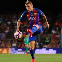 luis-enrique-kerap-mainkan-lucas-digne