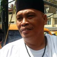 jawara-bekasi-muncul-di-polda-jabar-beri-dukungan-kepada-rizieq-shihab
