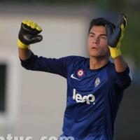 exco-pssi-akui-baru-ezra-walian-yang-diproses-naturalisasi