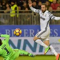 juventus-pertahankan-keunggulan-di-klasemen-dengan-bekap-cagliari-2-0