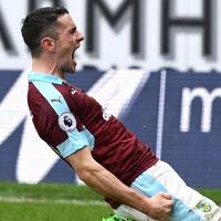 robbie-brady-jebol-gawang-thibaut-courtois-netizen-ramai-berkicau