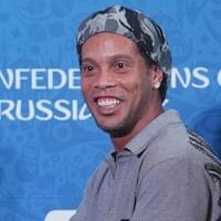 ronaldinho-tetap-cinta-barcelona-dan-psg
