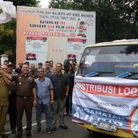 pejabat-wali-kota-tebingtinggi-lepas-distribusi-kertas-suara-pilkada