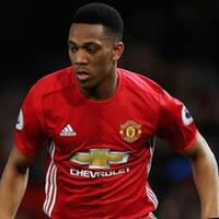 zlatan-ibrahimovic-anthony-martial-bermain-tidak-dengan-kepala-tertunduk