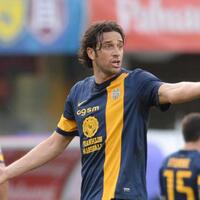luca-toni-bisa-kabur-dari-serangan-fans-dengan-bantuan-sopir