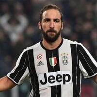 gonzalo-higuain-jadi-raja-gol-eropa