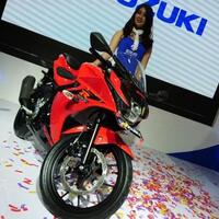 suzuki-gsx-r150-dan-gsx-s150-ancam-eksistensi-satria-fu