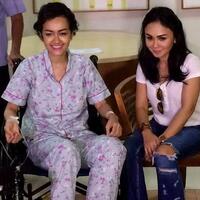 julia-perez-sedih-tak-bisa-mencoblos-gara-gara-tidak-punya-surat-a5