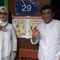 nyoblos-bareng-istri-kedua-rhoma-irama-sebut-anies-sandiaga-pasangan-idaman