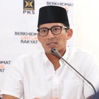 sandi-imbau-relawan-tidak-jemawa