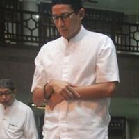 sandi-awali-hari-dengan-salat-subuhdi-masjid-at-taqwa