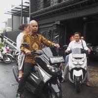 ke-tps-naik-motor-ini-pilihan-ahmad-dhani