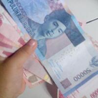 bawa-duit-rp-50-juta-pria-ini-ditangkap-mau--main--politik-uang-di-dekat-polres