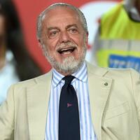 de-laurentiis-inginkan-ibra-jadi-pelatih-napoli