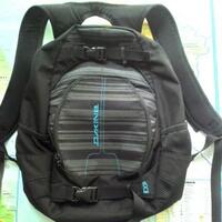 dakine-explorer-laptop-backpack