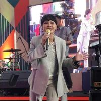 pertama-kali-nyanyi-di-panggung-sejak-awal-tahun-andien-deg-degan